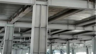 蔚藍鋼構百科：廠房鋼結構加固優勢有哪些呢？