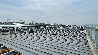 蔚藍鋼構百科：鋼結構廠房屋面荷載承受能力解析