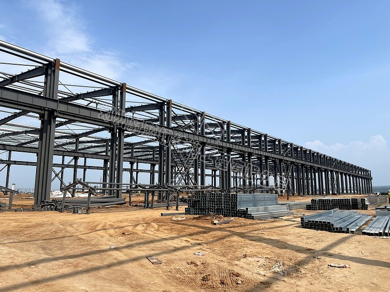 蔚藍鋼構百科：鋼結構廠房建造中螺栓連接的施工要求