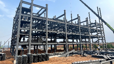 蔚藍鋼構百科：鋼結構辦公樓具有哪些優勢和特點