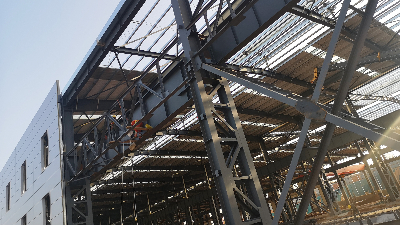蔚藍鋼構百科：鋼結構廠房建造需要注意的事項