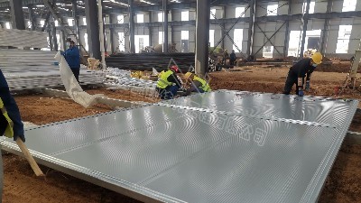 蔚藍鋼構百科：鋼結構廠房大門制作、安裝該注意什么